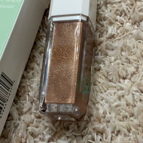 YC Collection liquid authentic glazed highlighter in creamsicle. - Picture 2 of 2